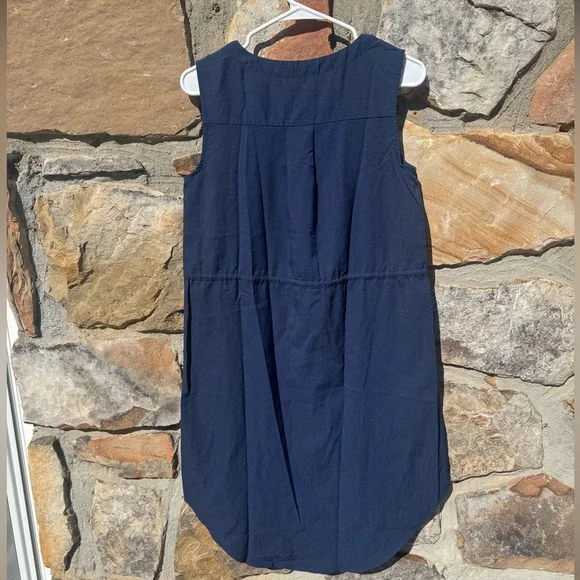 Navy Sleeveless Button-Front Midi Dress - Picture 3 of 10